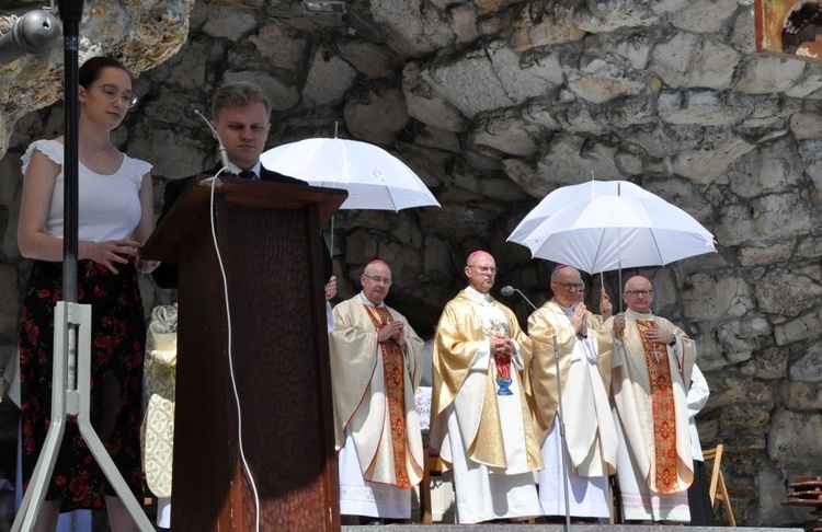 Pielgrzymka mężczyzn i młodzieńców na Górę Świętej Anny