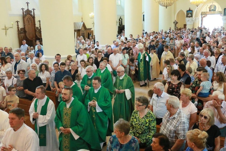 Spotkanie rodzin w Wąwolnicy