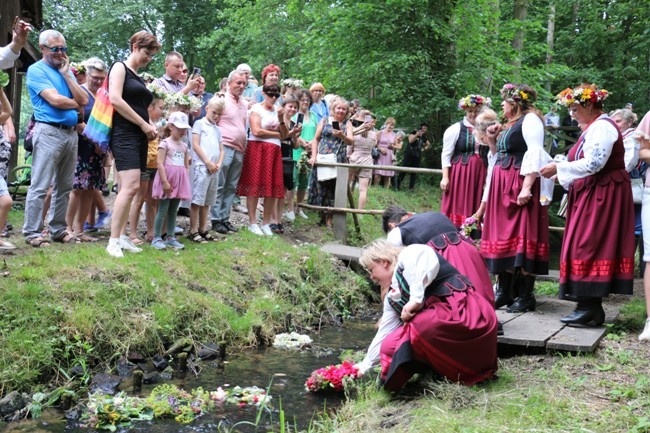 Sobótki w radomskim skansenie