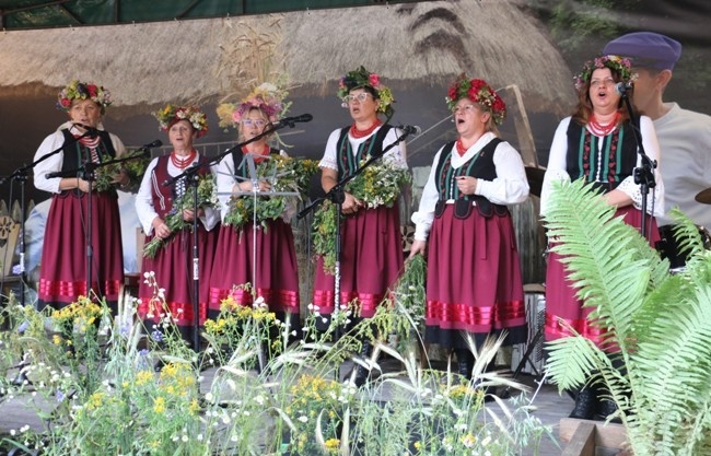 Sobótki w radomskim skansenie