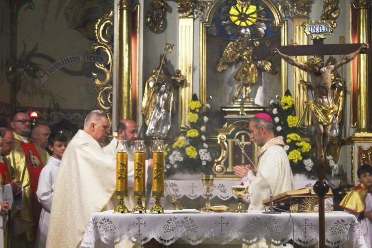 Ujanowice. Setna rocznica święceń kapłańskich ks. Bernardyna Dziedziaka