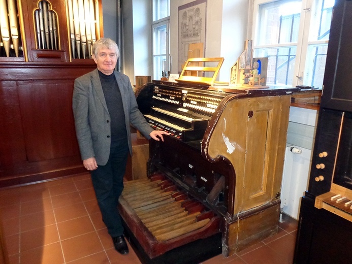 Profesor Julian Gembalski laureatem "Srebrnej Piszczałki"