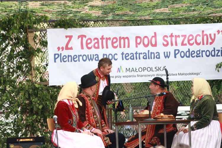 Wieczór teatralny w Podegrodziu