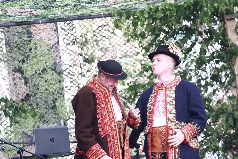 Wieczór teatralny w Podegrodziu