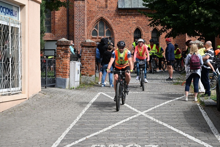 Pielgrzymka rowerowa - wyjazd z Koszalina