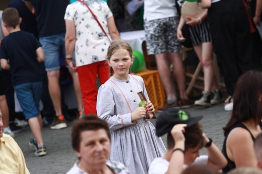 Festyn na budowę kościoła w Ochotnicy Dolnej