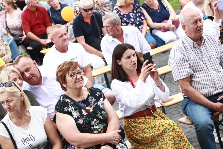 Festyn na budowę kościoła w Ochotnicy Dolnej