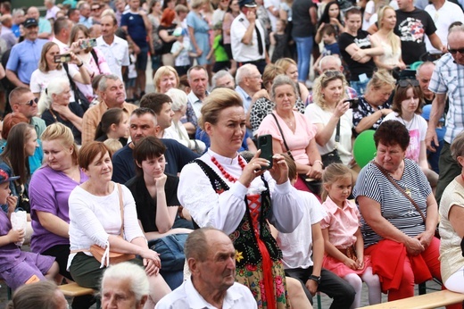 Festyn na budowę kościoła w Ochotnicy Dolnej