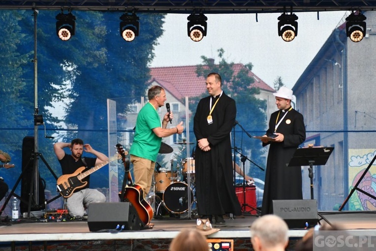 Jubileuszowa modlitwa, pielgrzymkowe podziękowania i koncert niemaGOtu