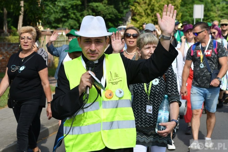 Piesza Pielgrzymka Duszpasterstwa Rolników już w drodze na Jasną Górę