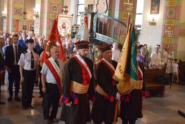 Wprowadzenie relikwii św. Ambrożego do kościoła w Jeżowem