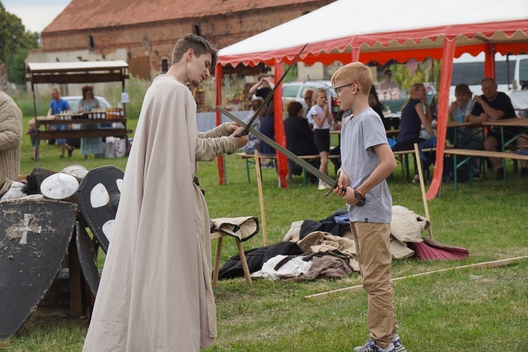 X Jubileuszowy Historyczny Jarmark Parafialny w Głębowicach pełen muzyki i smakołyków