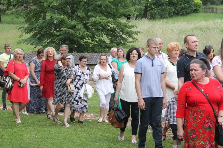 Nowy Sącz. Uroczystość ku czci świętych Piotra i Pawła w Parku Etnograficznym