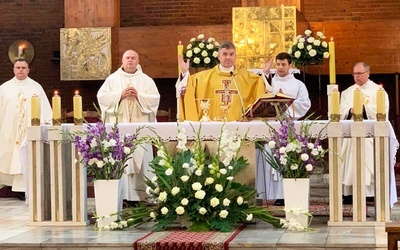 Cztery dekady spotkań z Bogiem i ludźmi