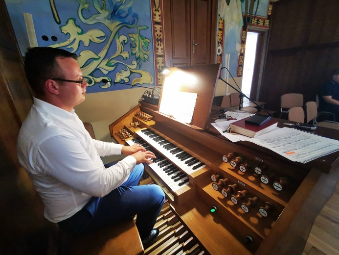 Poświęcenie nowych organów w Przecławiu