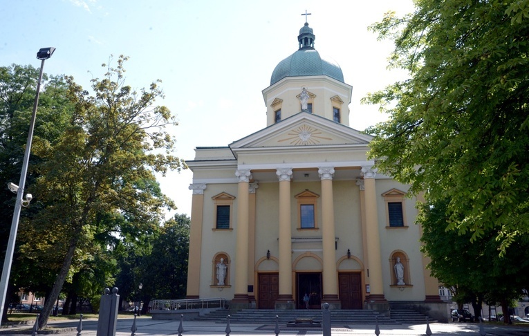 Msza św. sprawowana będzie 11 lipca w kościele garnizonowym przy placu Konstytucji 3 Maja 1.