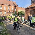 Na rower wsiadł nawet bp Paweł Socha