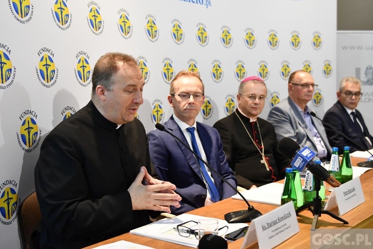 Do Winnego Grodu przyjechali stypendyści FDNT z całej Polski