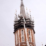 Demontaż korony z Wieży Mariackiej w Krakowie