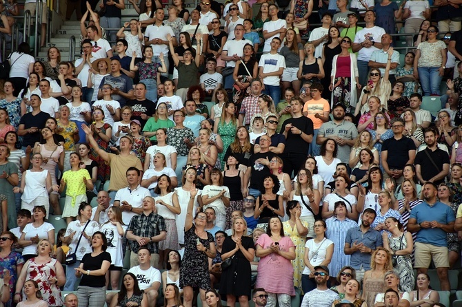 Uwielbienie "ChwałaMU" na stadionie Tarczyński Arena - cz. 1