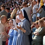 Uwielbienie "ChwałaMU" na stadionie Tarczyński Arena - cz. 1