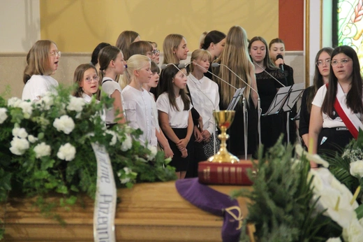 Jastrzębie-Bzie. Pogrzeb ks. Janusza Rudzkiego