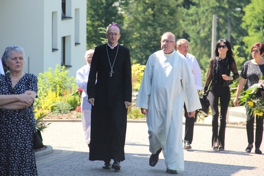 Jastrzębie-Bzie. Pogrzeb ks. Janusza Rudzkiego