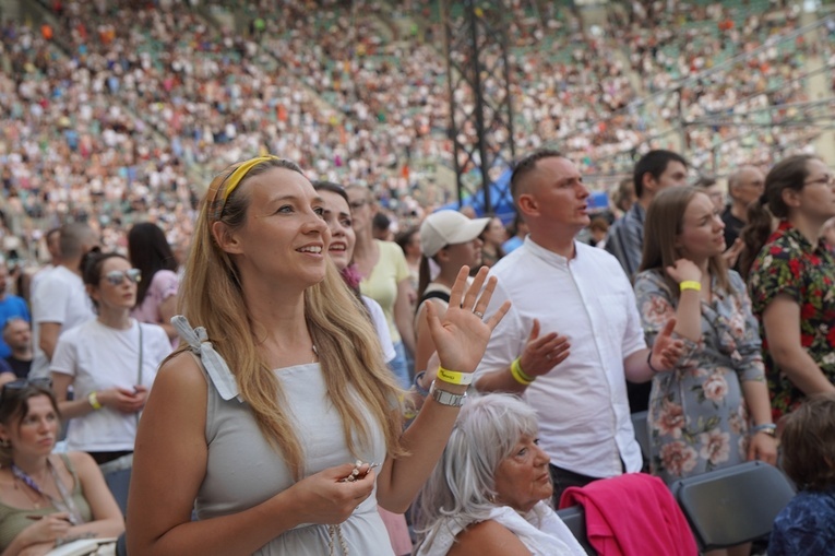 Uwielbienie "Chwała MU" na stadionie Tarczyński Arena - cz. 3