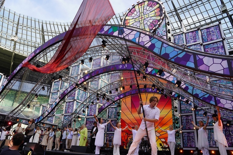 Uwielbienie "Chwała MU" na stadionie Tarczyński Arena - cz. 3