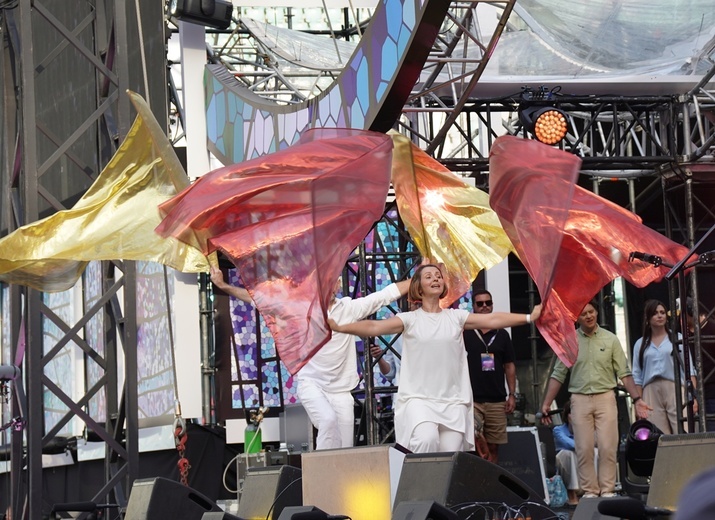 Uwielbienie "Chwała MU" na stadionie Tarczyński Arena - cz. 3