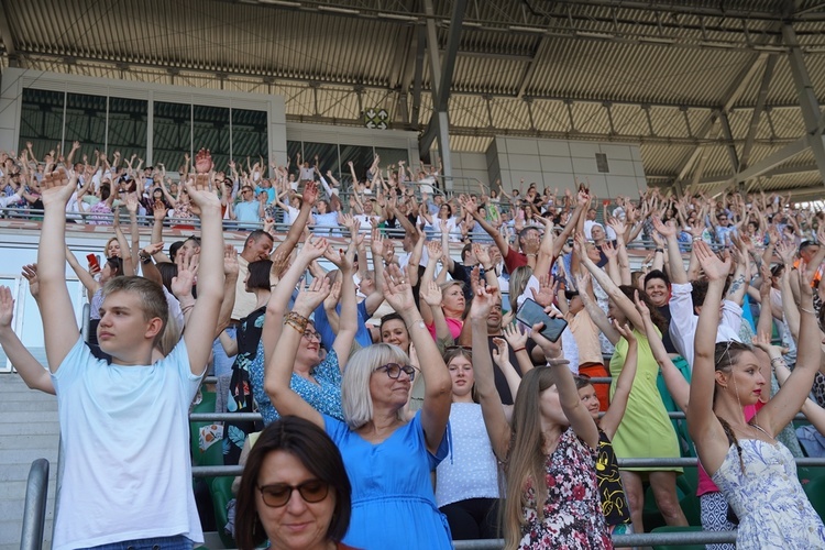 Uwielbienie "Chwała MU" na stadionie Tarczyński Arena - cz. 3