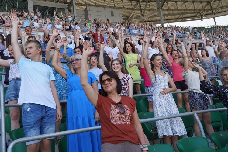 Uwielbienie "Chwała MU" na stadionie Tarczyński Arena - cz. 3