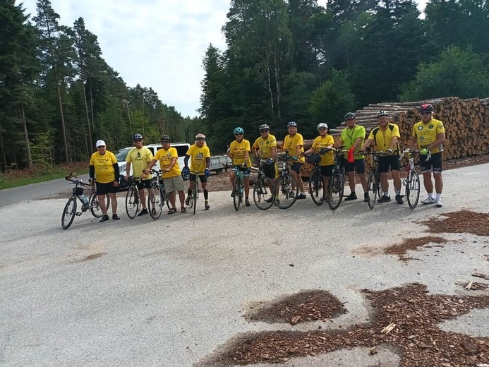 Rowerowy Szydłowiec pojechał do Czarnej Madonny