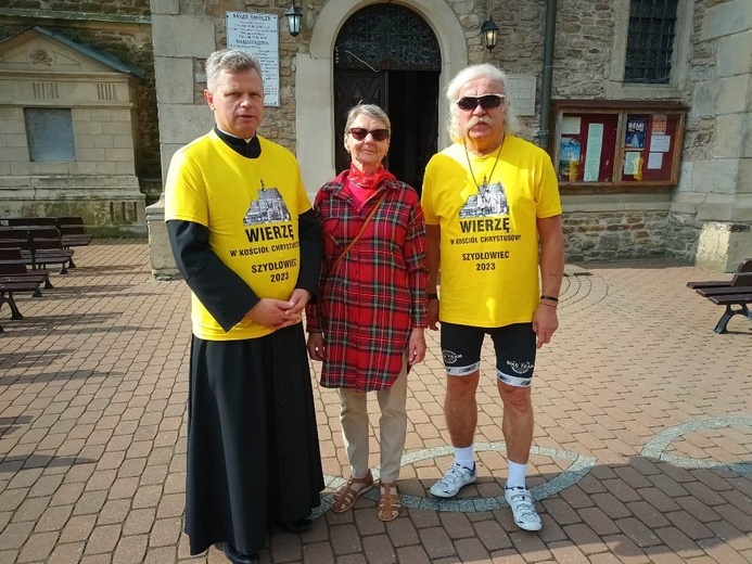 Rowerowy Szydłowiec pojechał do Czarnej Madonny