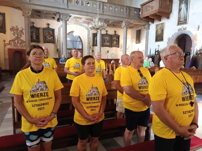 Rowerowy Szydłowiec pojechał do Czarnej Madonny