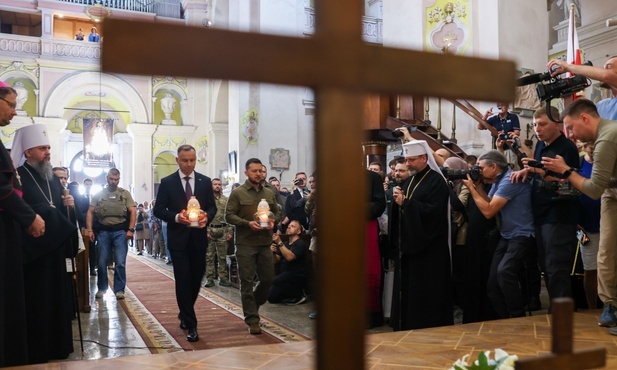 Biskup diecezji łuckiej: obecność prezydenta Zełenskiego na obchodach 80. rocznicy Wołynia to ogromny gest, zwłaszcza w warunkach wojny