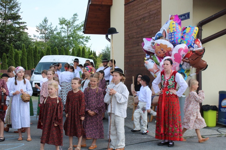 Zabawnie i rodzinnie w Zaskalu 