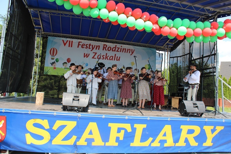 Zabawnie i rodzinnie w Zaskalu 