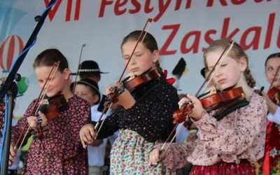 Zabawnie i rodzinnie w Zaskalu 