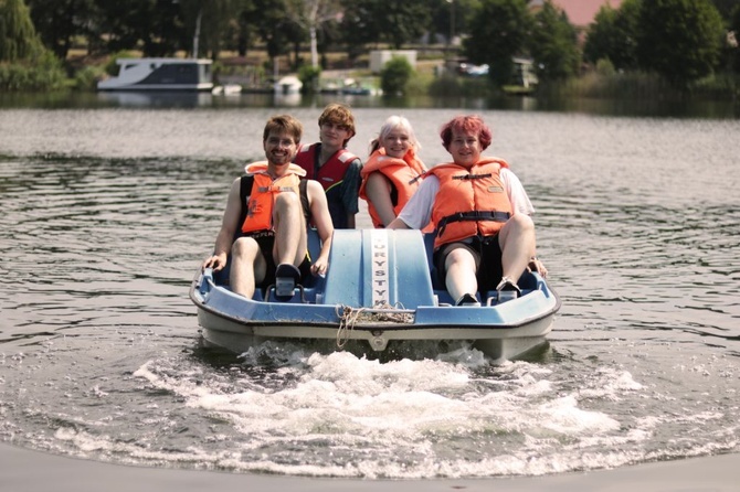 Stypendyści do tańca i do różańca