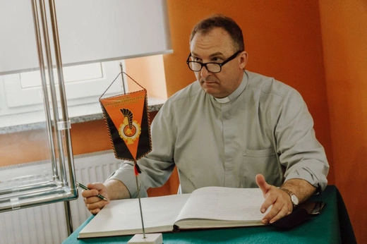 Stypendyści do tańca i do różańca