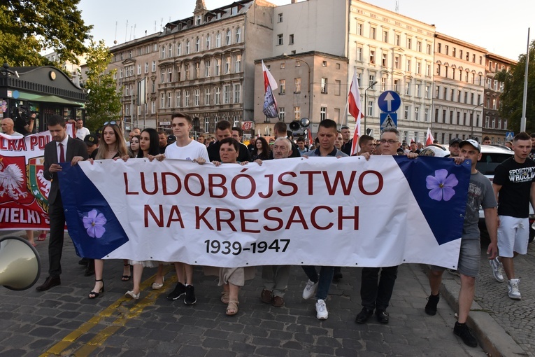 Marsz pamięci ku czci ofiar ludobójstwa na Wołyniu