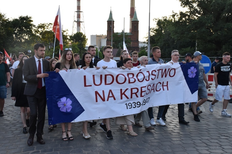 Marsz pamięci ku czci ofiar ludobójstwa na Wołyniu