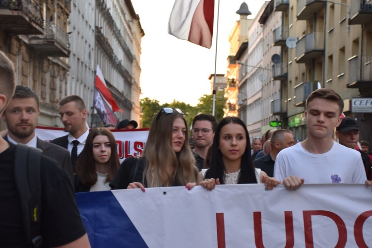 Marsz pamięci ku czci ofiar ludobójstwa na Wołyniu