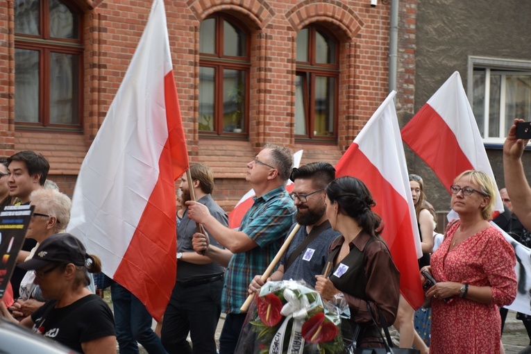Marsz pamięci ku czci ofiar ludobójstwa na Wołyniu