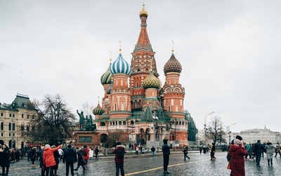 Ukraina: wojna zmniejsza rolę Kościoła patriarchatu moskiewskiego