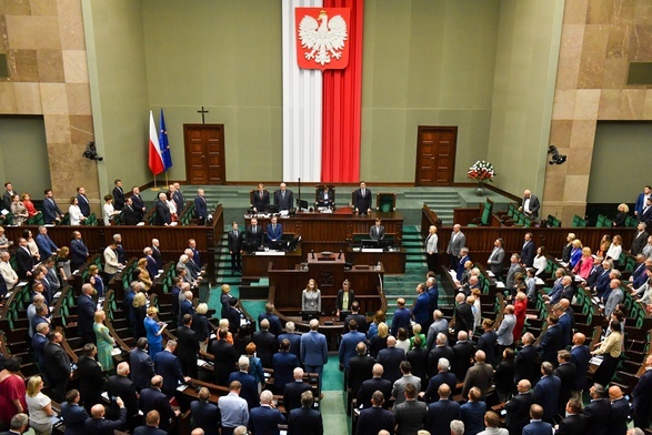 Sejm uchwalił nowelizację Kodeksu rodzinnego, która ma zwiększyć ochronę dzieci