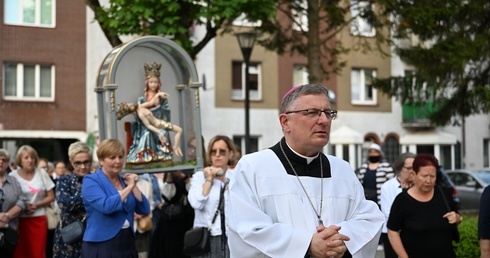 Peregrynacja Piety Skrzatuskiej w koszalińskiej katedrze