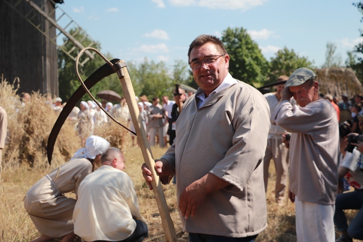 Za kosę chwycił także Waldemar Wojciechowski Radny Sejmiku Województwa Łódzkiego.