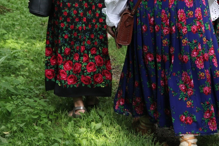 Pielgrzymka małopolskiej wsi do Zabawy